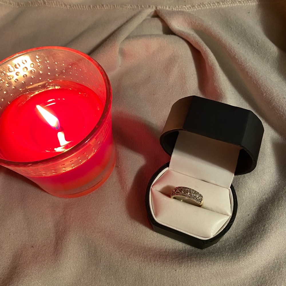 10k yellow gold 1/2 Cttw Anniversary Band size 9